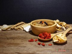 党参枸杞炖猪心：科学吃才补身，3个维度避坑指南