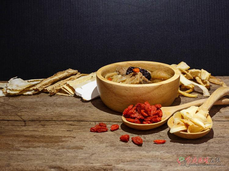 党参枸杞炖猪心：科学吃才补身，3个维度避坑指南