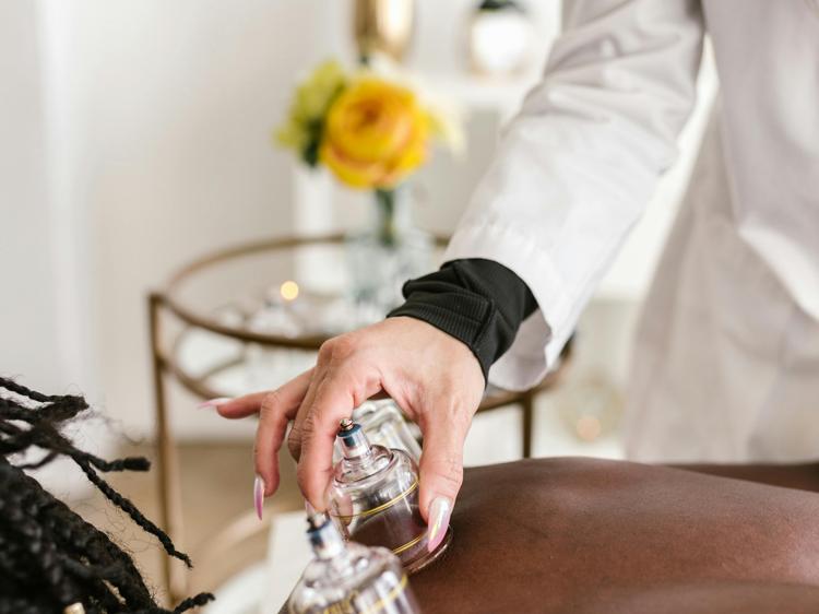 颈椎病拔罐有用吗？3个效果+3个误区+科学调理方案