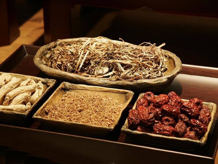 肾阴虚能喝杜仲水吗？中医：别踩错调理方向