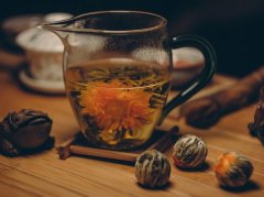 红茶加菊花茶能混着喝吗？5个益处+体质提醒请收好