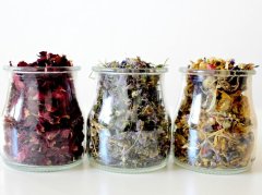 玫瑰花菊花茶怎么喝才科学？功效、禁忌与场景指南