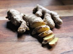 腹部寒凉别硬扛：2个推拿手法+饮食调理暖腹促消化