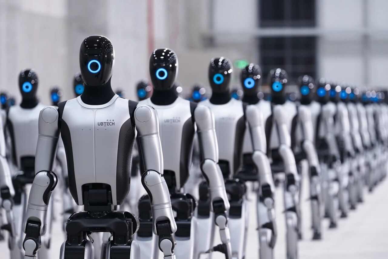 小智一周要闻 | 优必选收购锋龙股份；维他动力机器狗1小时订单破千