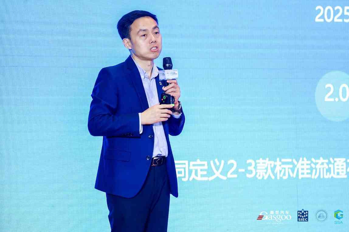 车圈十大人事变动，透视行业的焦虑与奋进 | 看见2025