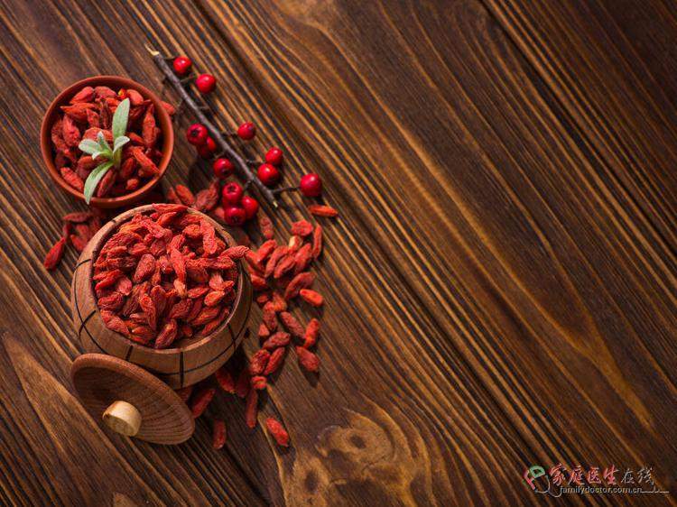 枸杞黄芪泡酒：科学饮用避风险，气阴两虚养生指南