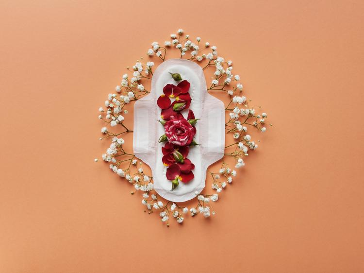 红花与玫瑰花调理女性健康：对症用才有效，避开3个误区