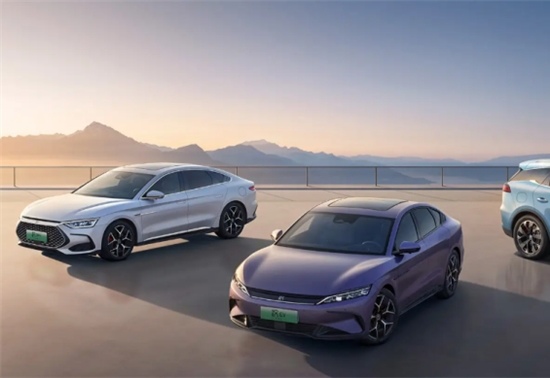 2025年中国汽车全球销量有望首超日本，跃居世界首位